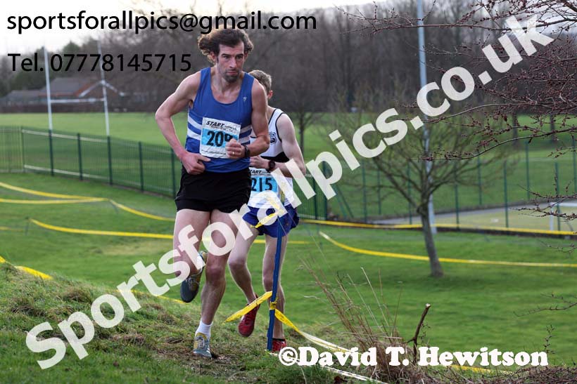 Senior mens Cathedral Relays, Birtley. Photo:  David T. Hewitson/Sports for All Pics